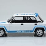 Lada 2105 VFTS Weiss IXO 1:18 - image 3 of 6