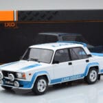 Lada 2105 VFTS Weiss IXO 1:18 - image 6 of 6