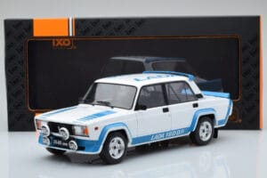Lada 2105 VFTS Weiss IXO 1:18 18CMC144 Metall – Bild 6 von 6