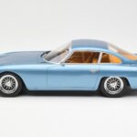 Lamborghini 350 GT Hellblau Metallic CMR 1:18 - image 3 of 6