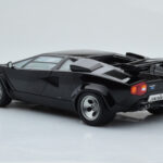 Lamborghini Countach LP5000S Schwarz AUTOart 1:18 - image 7 of 10