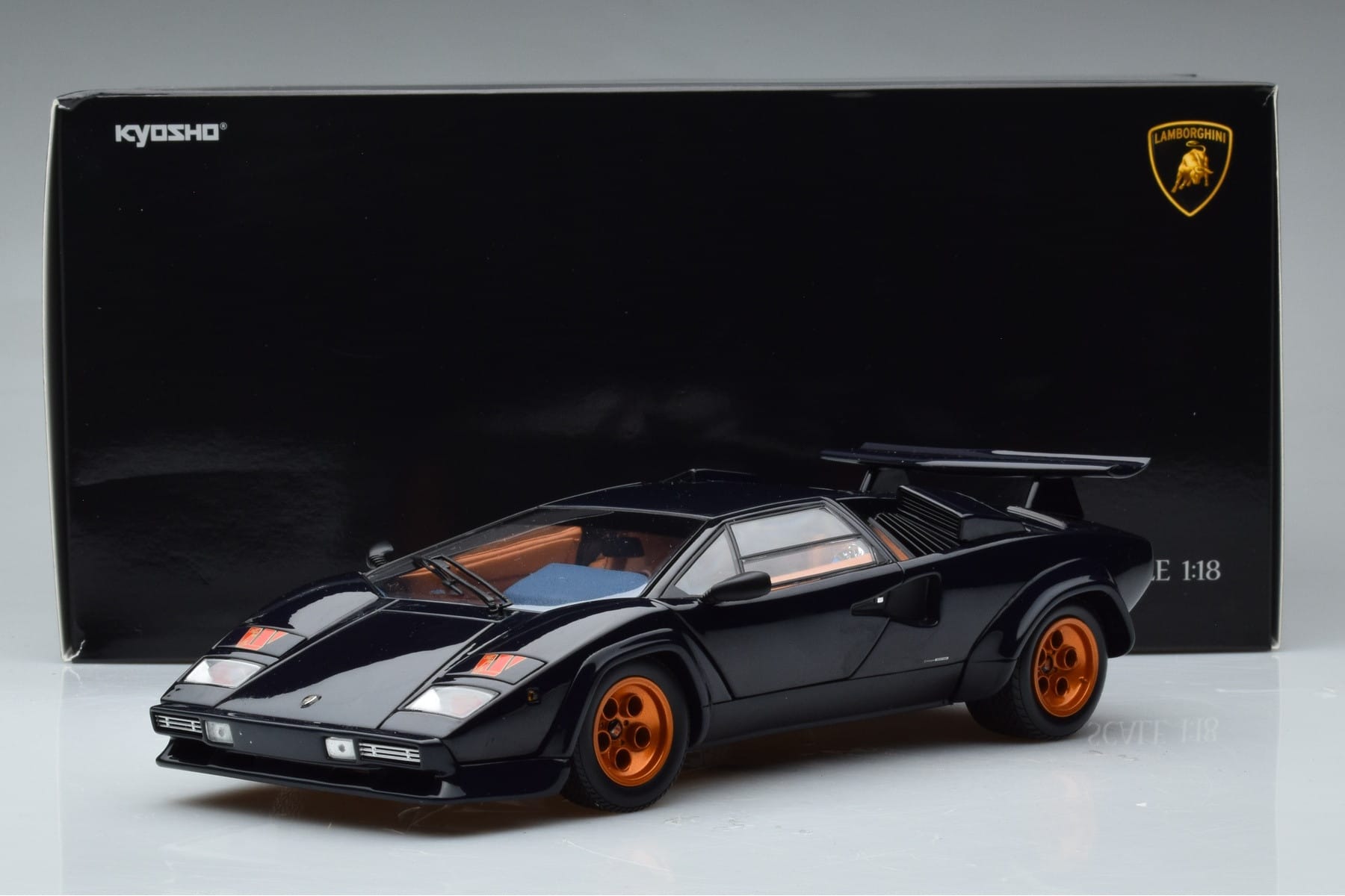 Lamborghini Countach LP500S Walter Wolf Dunkelblau Kyosho 1:18 08320D Metall – Bild 11 von 11