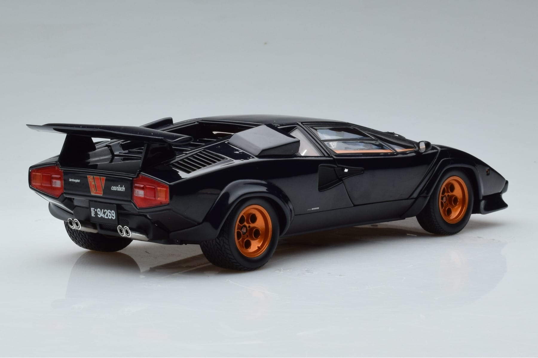 Lamborghini Countach LP500S Walter Wolf Dunkelblau Kyosho 1:18 08320D Metall – Bild 3 von 11