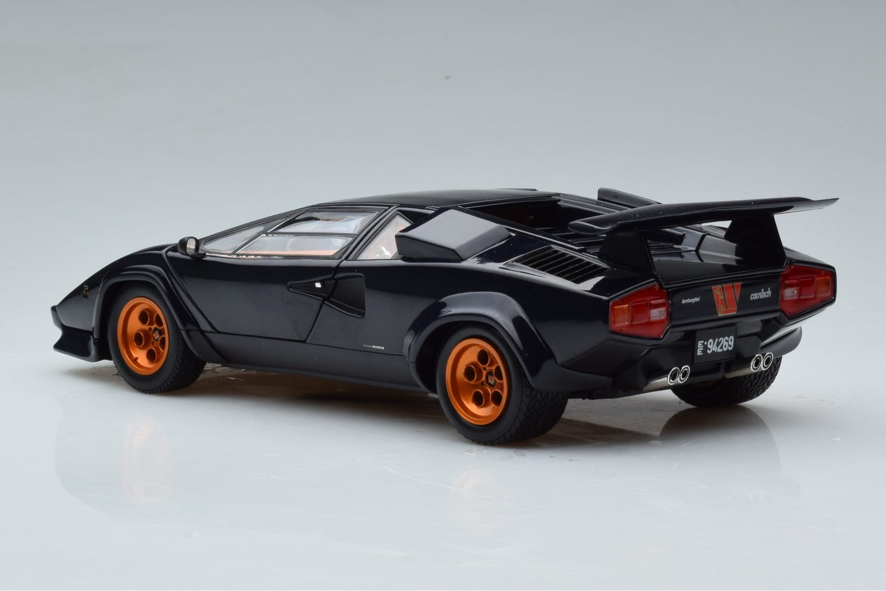 Lamborghini Countach LP500S Walter Wolf Dunkelblau Kyosho 1:18 08320D Metall – Bild 7 von 11