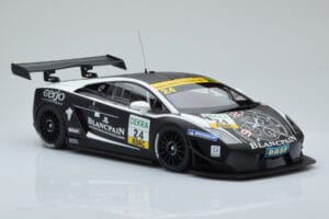 Lamborghini Gallardo LP600+ GT3 Reiter Engineering #24 N. Hayek / P. Kox ADAC GT Masters 2011 Minichamps 1:18 151111124 Metal – Bild 4 von 6