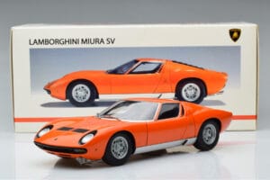 Lamborghini Miura SV Orange AUTOart 1:18 74542 Metall – Bild 8 von 8