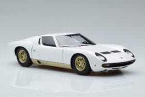 Lamborghini Miura SV Weiss AUTOart 1:18 74544 Metall – Bild 6 von 8