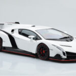 Lamborghini Veneno Weiss AUTOart 1:18 - image 6 of 8