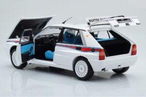 Lancia Delta HF Integrale 6 Weiss Kyosho 1:18 08344E Metall – Bild 3 von 8