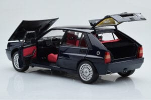 Lancia Delta HF Integrale Club Italia Blau Kyosho 1:18 08343SC Metall – Bild 3 von 8