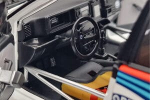 Lancia Delta HF Integrale Evoluzione #3 D. Auriol / B. Occelli Tour de Corse 1992 Kyosho 1:18 08348H Metall – Bild 7 von 9