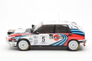 Lancia Delta Integrale 16V #5 J. Kankkunen / J. Piironen Rally Safari 1990 IXO 1:18 18RMC139C Metall – Bild 3 von 6