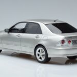 Lexus IS200 XE10 Silber Otto 1:18 OT991 Resin - image 5 of 6