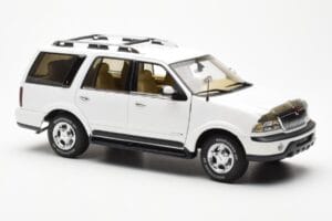 Lincoln Navigator Weiss AUTOart 1:18 72761 Metall – Bild 6 von 8