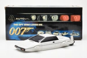 Lotus Esprit Type 79 James Bond The Spy Who Loved Me Submarine Weiss AUTOart 1:18 75306 Metall – Bild 2 von 8