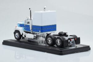 Mack Superliner Magnum Weiss Blau IXO 1:43 TR165 Metall – Bild 5 von 6