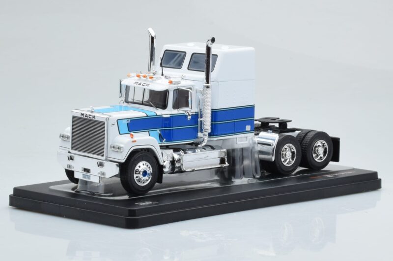 Mack Superliner Magnum Weiss Blau IXO 1:43 TR165 Metall