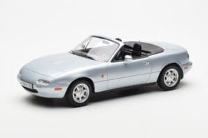 Mazda MX-5 NA Silber Norev 1:18