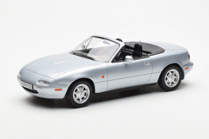 Mazda MX-5 NA Silber Norev 1:18