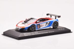 McLaren 12C GT3 #82 Russian Team A. Vasiliev / D. Vasiliauskas / M. Asmer / B. Spengler Spa 24 Hours 2014 Minichamps 1:43 437 – Bild 2 von 4