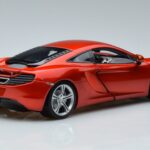 McLaren MP4-12C Mit Stig Top Gear Figur Minichamps 1:18 519101330 Metall - image 3 of 7