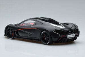 McLaren P1 Matt Schwarz AUTOart 1:18 76027 Metall – Bild 6 von 9