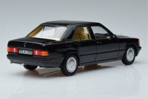 Mercedes 190 E W201 Limitierte Auflage Norev 1:18 183823 Metall – Bild 3 von 10