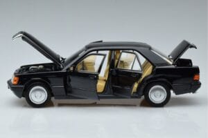 Mercedes 190 E W201 Limitierte Auflage Norev 1:18 183823 Metall – Bild 4 von 10
