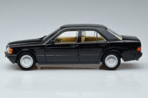 Mercedes 190 E W201 Limitierte Auflage Norev 1:18 183823 Metall – Bild 5 von 10