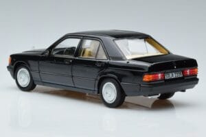 Mercedes 190 E W201 Limitierte Auflage Norev 1:18 183823 Metall – Bild 7 von 10