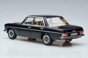 Mercedes 200 W115 Limitierte Auflage Norev 1:18 183775 Metall – Bild 7 von 8