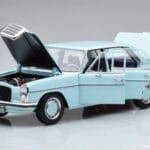 Mercedes 200 W115 Norev 1:18 183777 Metall - image 2 of 7