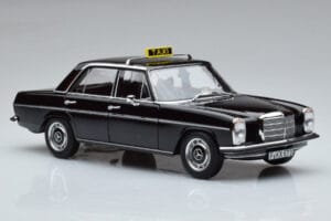 Mercedes 200 W115 Taxi Norev 1:18 183776 Metall – Bild 5 von 7