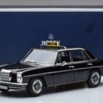 Mercedes 200 W115 Taxi Norev 1:18 183776 Metall - image 7 of 7