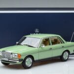 Mercedes 200 W123 Grün Norev 1:18 183796 Metall - image 7 of 7