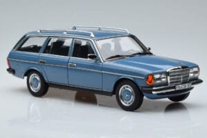 Mercedes 200T S123 Blau Norev 1:18 183737 Metall – Bild 5 von 7