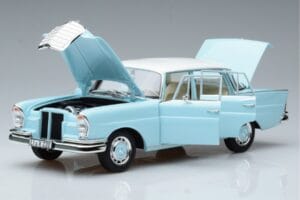 Mercedes 220 S W111 Blau Norev 1:18 183920 Metall – Bild 2 von 7
