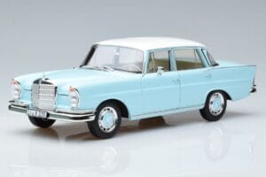 Mercedes 220 S W111 Blau Norev 1:18 183920 Metall