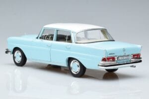 Mercedes 220 S W111 Blau Norev 1:18 183920 Metall – Bild 6 von 7