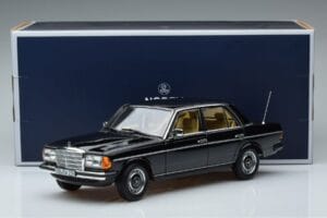 Mercedes 230E W123 Limitierte Auflage Norev 1:18 183711 Metall – Bild 8 von 8