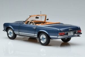 Mercedes 230 SL W113 Pagoda Blau Limitierte Auflage Norev 1:18 183767 Metall – Bild 7 von 8