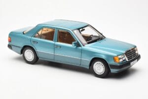 Mercedes 230E W124 Beryl Metallic Händler Edition Norev 1:18 B66040698 Metall – Bild 6 von 8