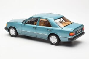 Mercedes 230E W124 Beryl Metallic Händler Edition Norev 1:18 B66040698 Metall – Bild 7 von 8