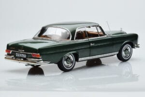 Mercedes 250 SE Coupe W111 Grün Metallic Limitierte Auflage Norev 1:18 183764 Metall – Bild 3 von 7