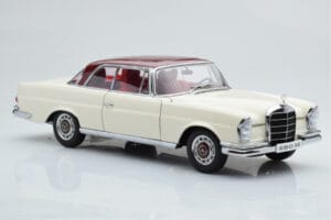 Mercedes 280 SE W108 Weiss AUTOart 1:18 76287 Metall – Bild 6 von 8