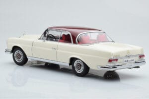 Mercedes 280 SE W108 Weiss AUTOart 1:18 76287 Metall – Bild 7 von 8