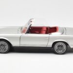 Mercedes 280 SL W113 Pagode Silber Schuco 1:18 - image 4 of 8