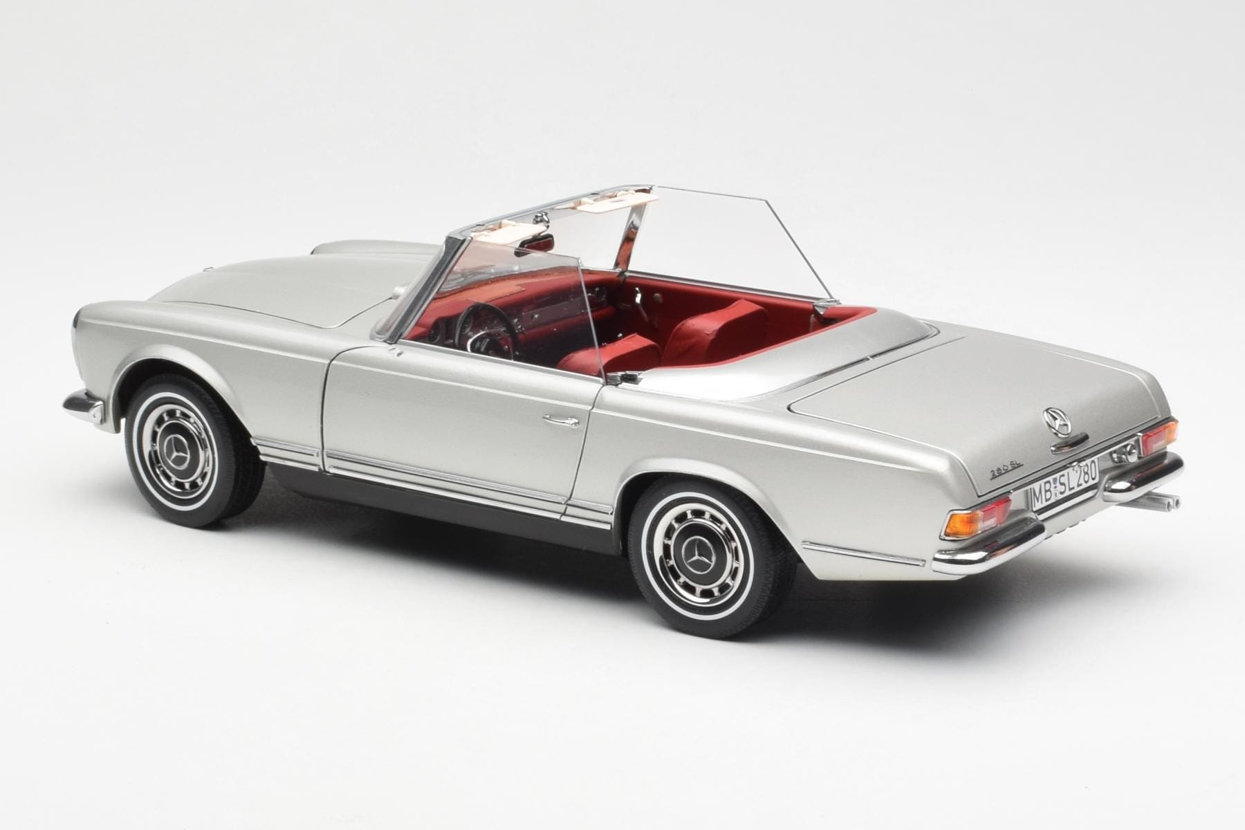 Mercedes 280 SL W113 Pagode Silber Schuco 1:18 450035000 Metall – Bild 7 von 8