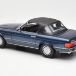 Mercedes 300 SL R107 Nautikblau Norev 1:18 - image 7 of 8