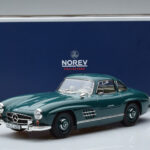 Mercedes 300 SL W198 Gullwing Grün Norev 1:18 - image 7 of 7